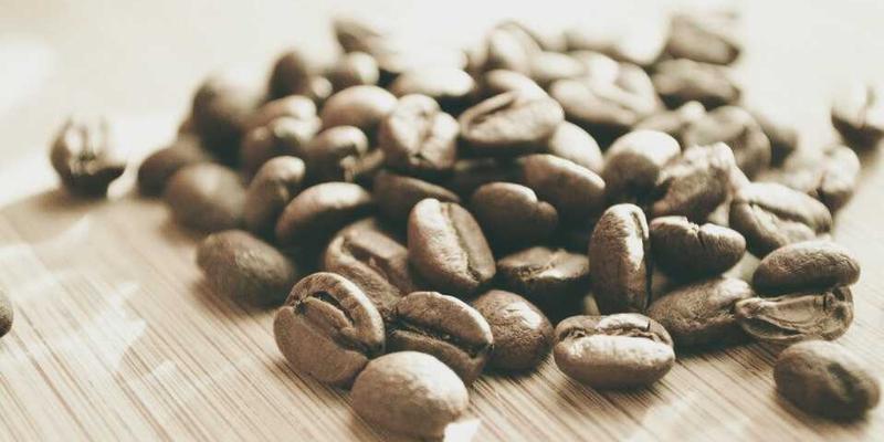 筑牢校园“防火墙”:扬州网警如何以《网络安全法》为盾,护航青少年数字未来